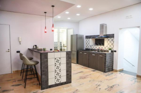 Modern Apartment at Piazza del Gesu' by Wonderful Italy